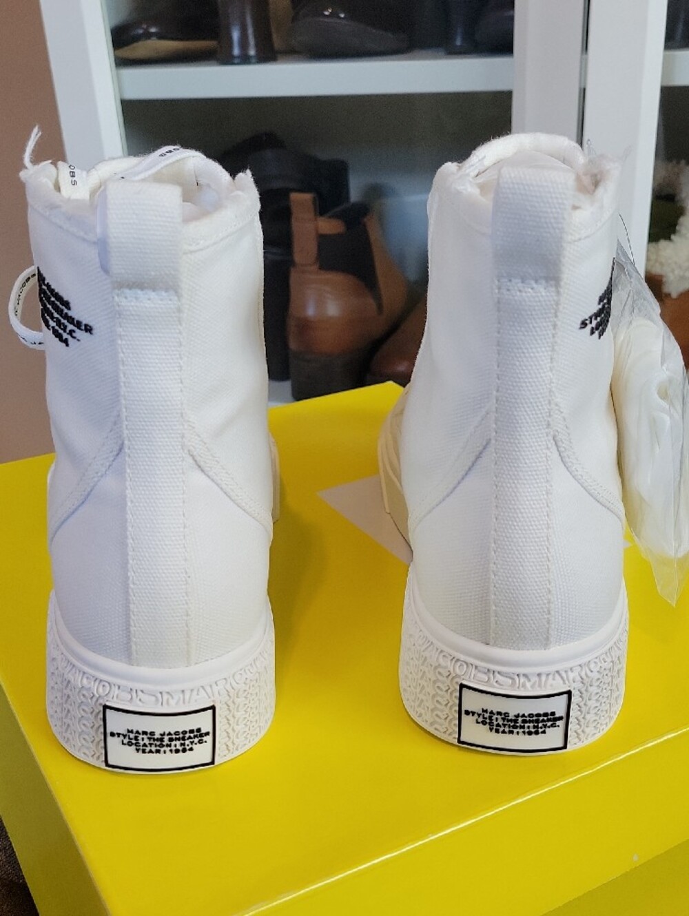 Marc Jacobs White Canvas "The High Top Sneaker" - Picture 3 of 8
